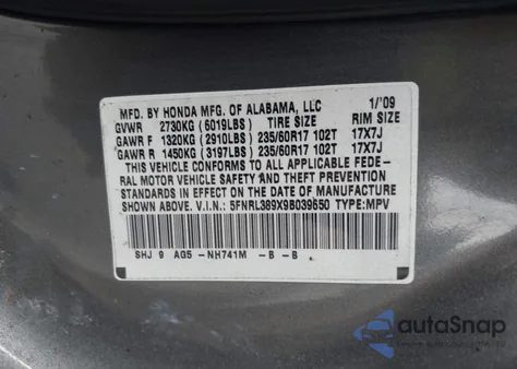 2009 Honda Odyssey Touring z USA, uszkodzony, nr VIN 5FNRL389X9B039650